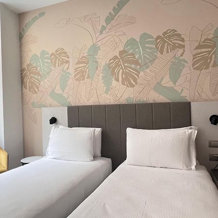 Ih Hotels Milano Centrale Bagian luar foto
