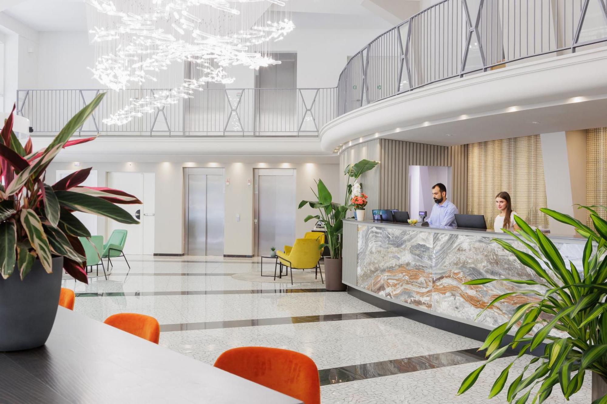 Ih Hotels Milano Centrale Bagian luar foto