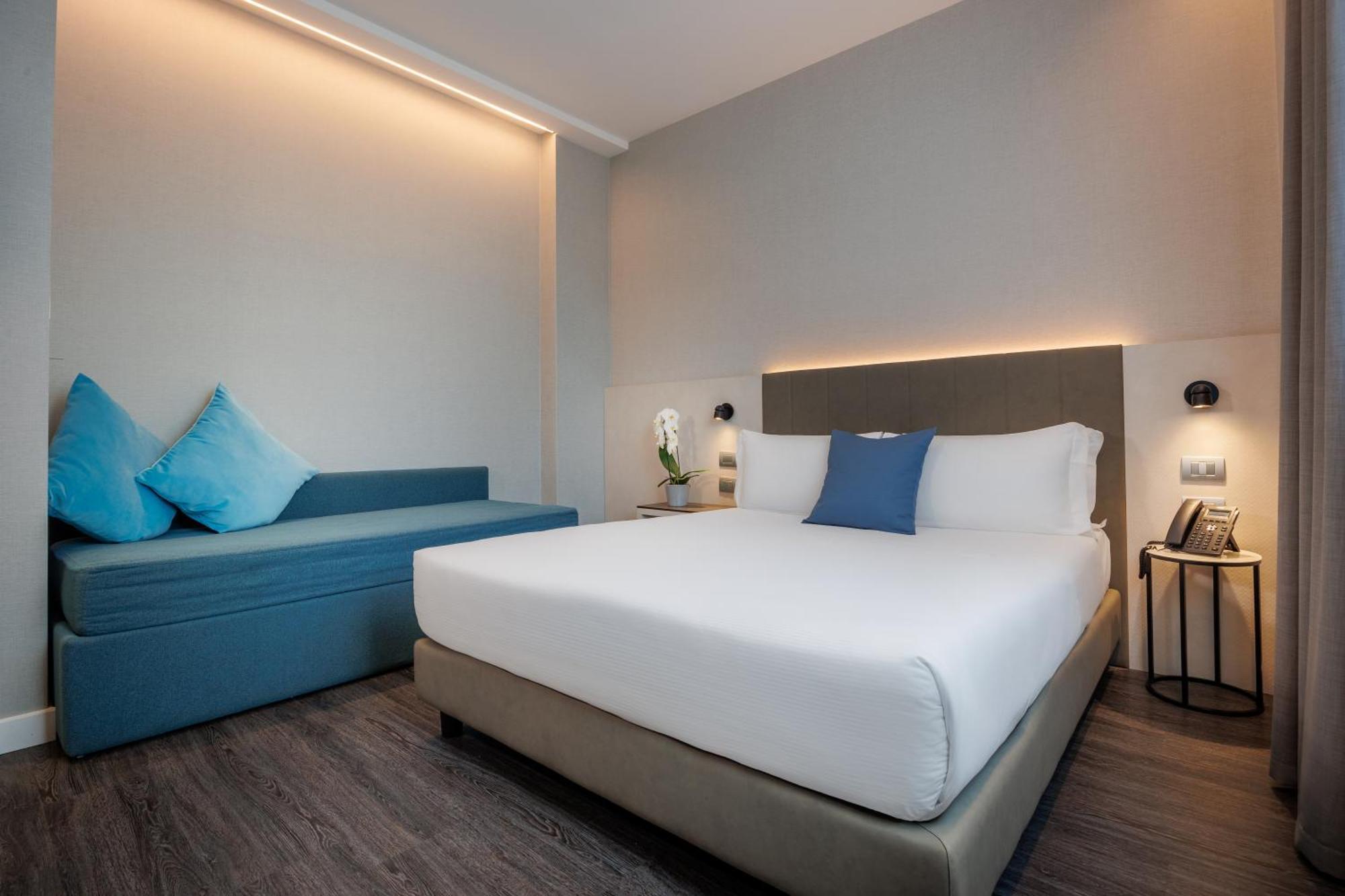 Ih Hotels Milano Centrale Bagian luar foto