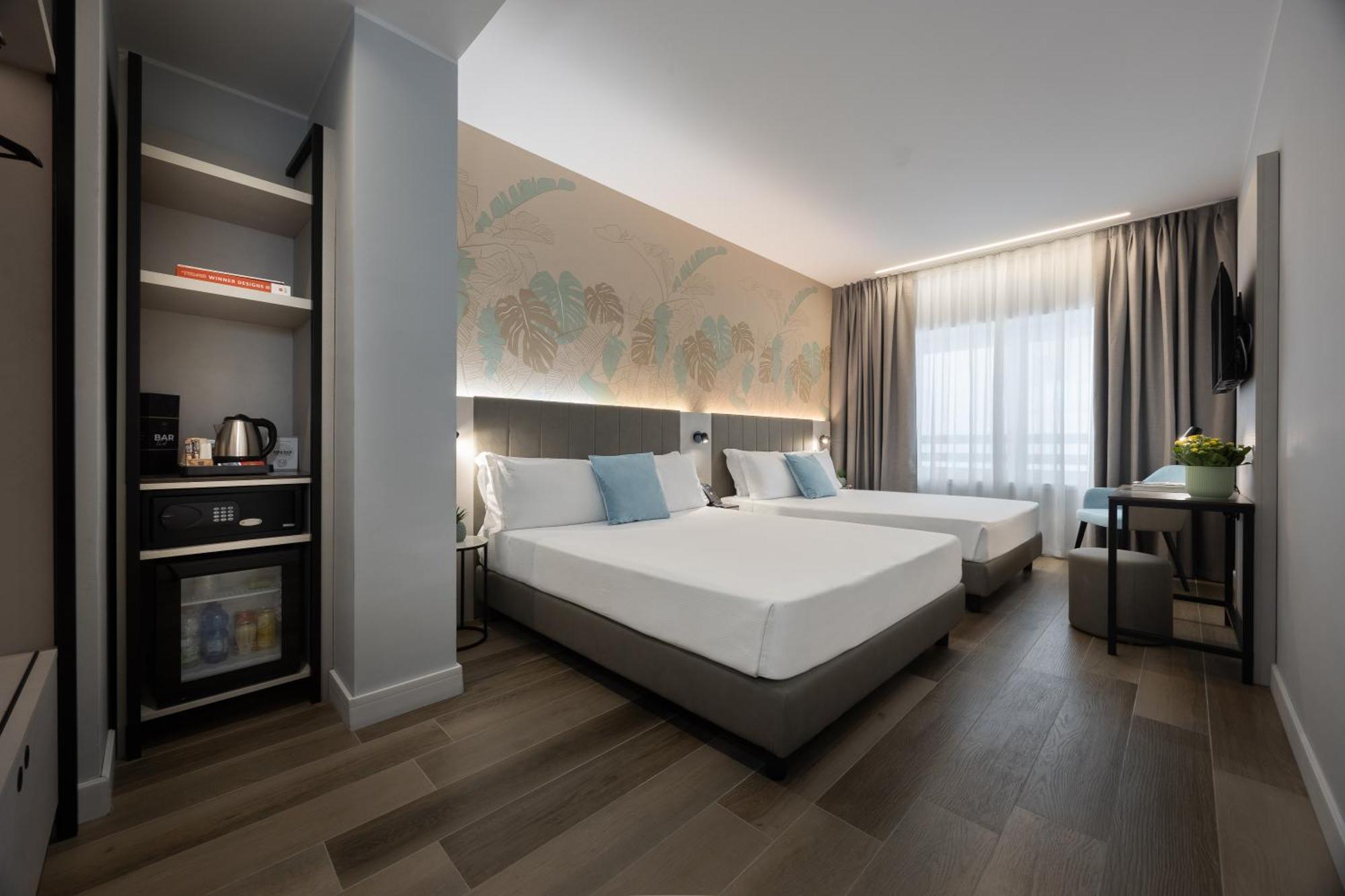 Ih Hotels Milano Centrale Bagian luar foto