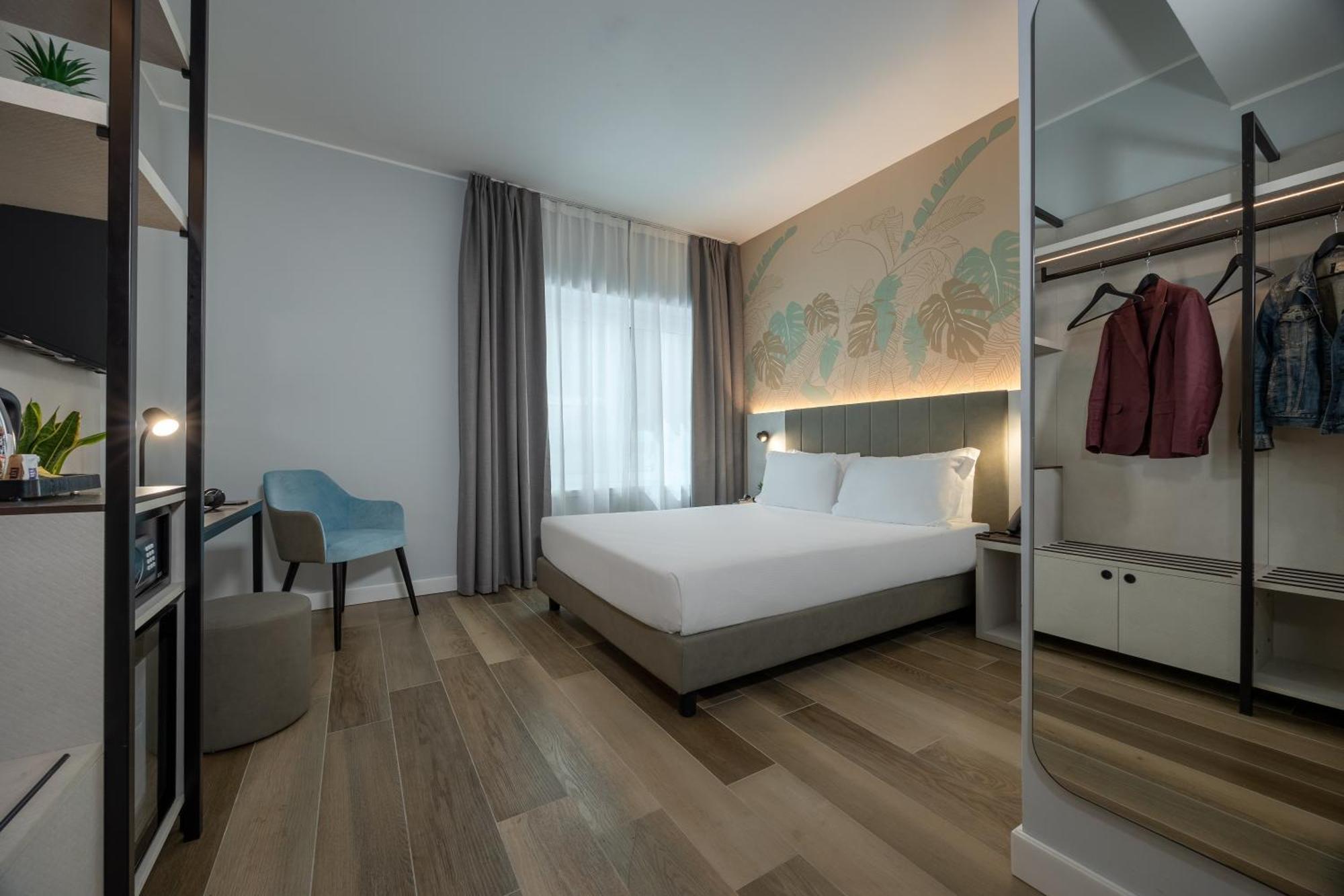 Ih Hotels Milano Centrale Bagian luar foto